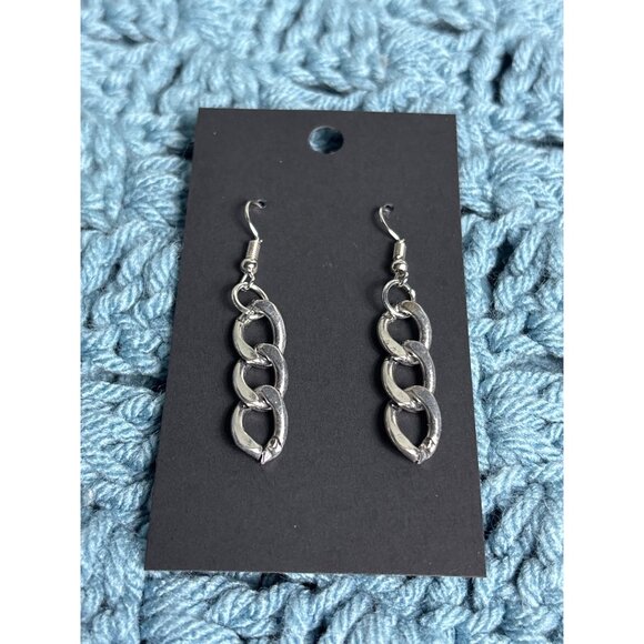 Jewelry - Silvertone Chunky Chain Dangle Earrings 1.5 inches